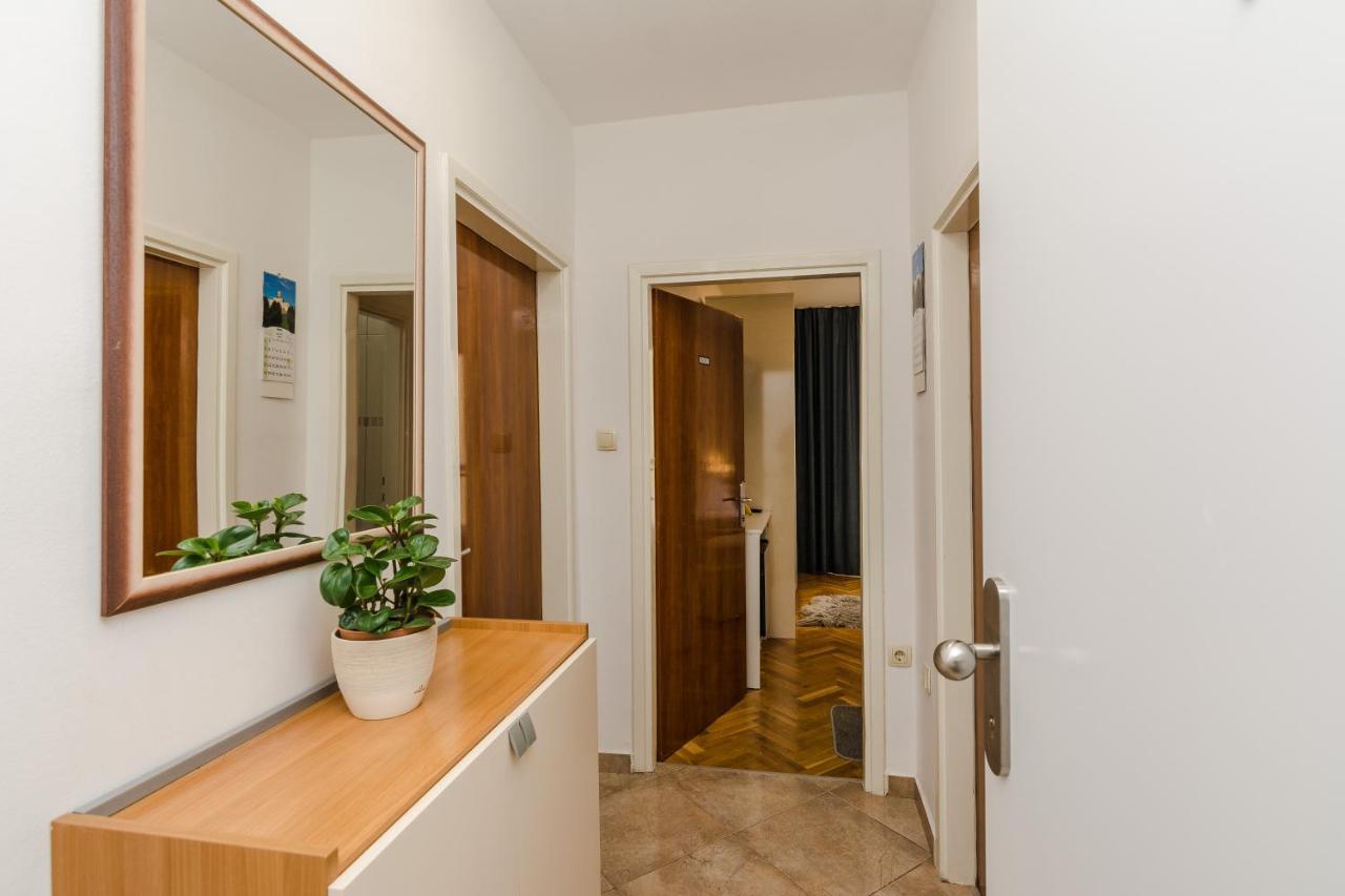 Neva Room With Private Bathroom Zadar Buitenkant foto