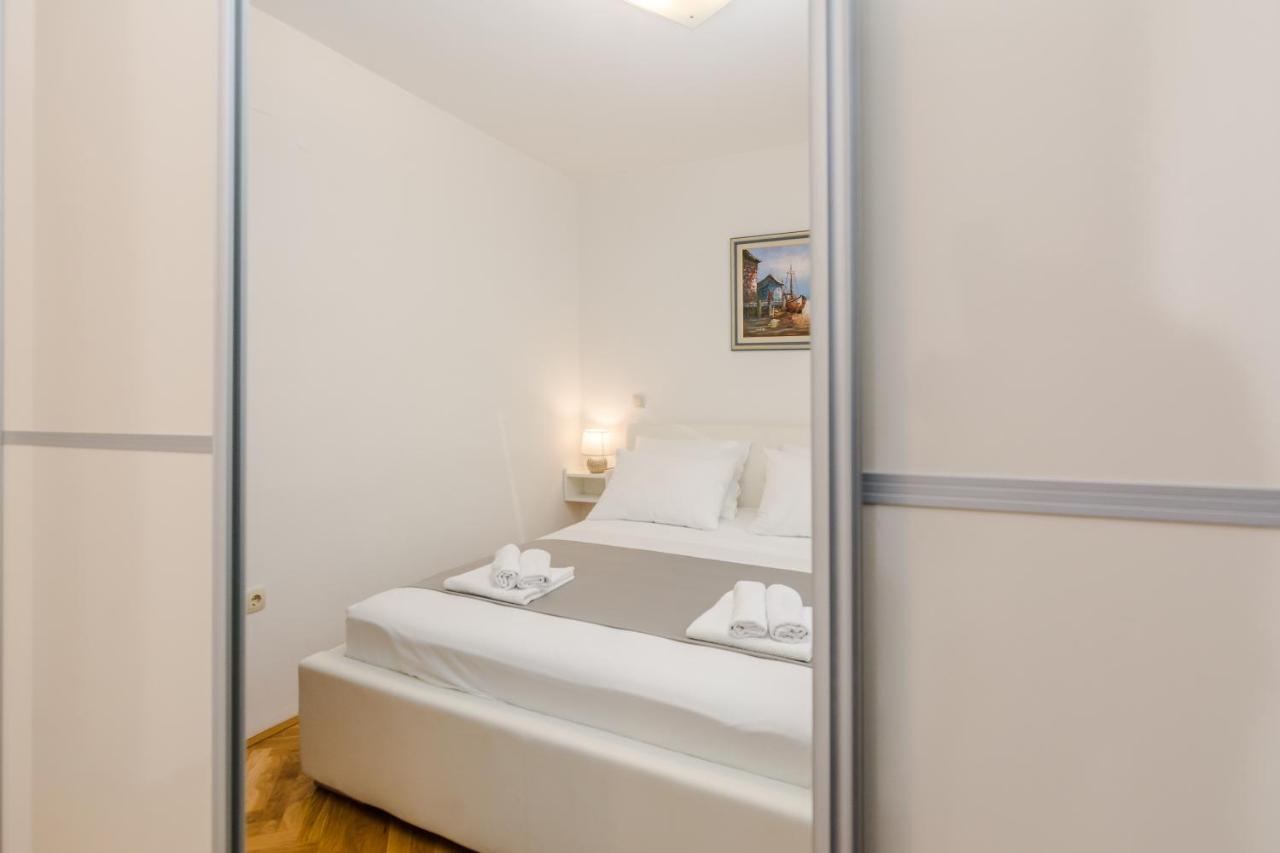 Neva Room With Private Bathroom Zadar Buitenkant foto