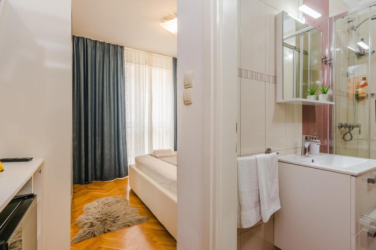 Neva Room With Private Bathroom Zadar Buitenkant foto